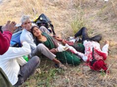 डंपर की टक्कर से बाइक सवार की मौत, पत्नी और पुत्र बाल-बाल बचे
