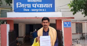ग्राम पंचायत सरसेड़ में अवैध रूप से बेची जा रही मनरेगा के तालाब की मुरम